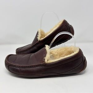UGG Australia Ascot Leather Slippers Mens 11 Brown Sheepskin Lined Moccasin 5379